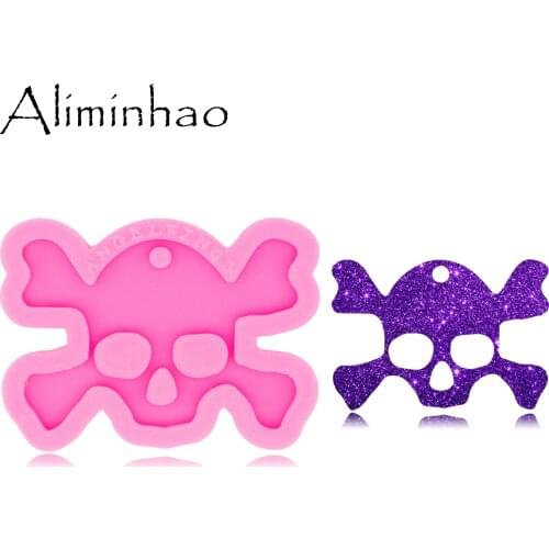 DY0537 Shiny Glossy Skull Keychain mold UV Resin Liquid Silicone Mould Craft For DIY Necklace Charms Making Jewelry