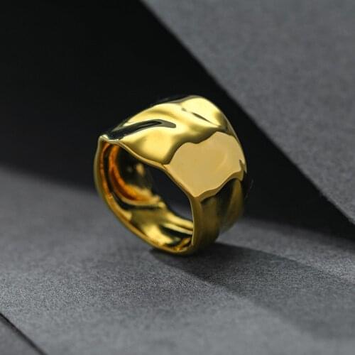Vintage Punk Golden Big rRng For Women Fashion Irregular Hammer Texture Hyperbole Luxury Ring Wedding Party Jewelry Accessories