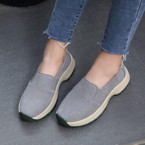 Moipheng Autumn Women Shoes Cow Suede Slip on Sneakers Chaussure Femme Loafers Ladies Shoes Black Nursing Shoes Female Work Shoe
