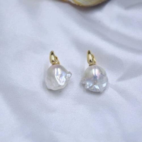 Baroque Shaped Pearl Female Earrings 925 White Fungus Hook Earrings French Retro Ear Hook Earrings Designer Models