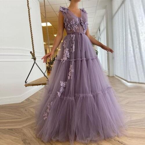 2021 A Line Fitted Boning Flowers Floor Length Evening Gowns Elegant Lavender Tiered Tulle Long Prom Dresses vestidos de fiesta