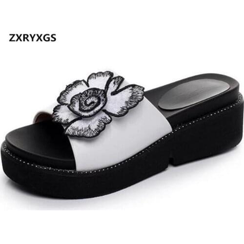 2021 New Summer Platform Shoes Woman Sandals Slippers Casual Sandals Embroidered Flower Cowhide Leather Slippers Fashion Sandals