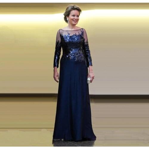 Latest Arrival Navy Blue Long Sleeves Mother of the Bride Dresses Illusion Bateau Neckline Squined Bodice Wedding Party Dresses
