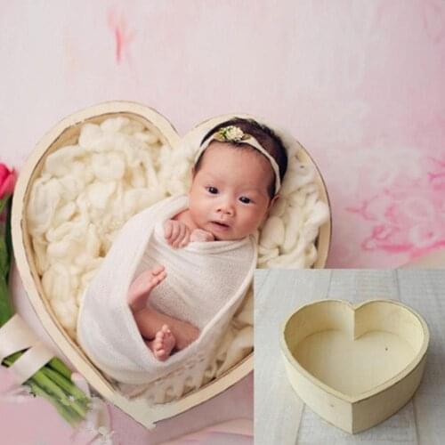 Photography Love Bed Tub Newborn Baby Photography Love Shape Bed Props Small Wooden Baby Photo Props Crib for Baby Boys Girls