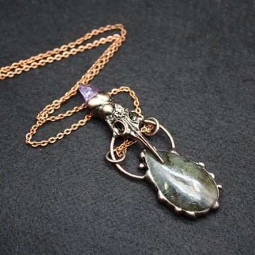 Hummingbird Skull Pendant Necklace Natural Stone Labradorite Mens Vintage Personality Necklaces Healing Power Pendulum Amulet