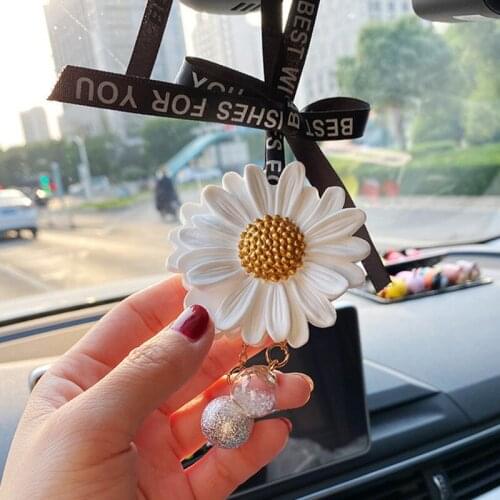 Small Daisy High Quality Goddess Aroma Diffuser Stone Rearview Mirror Car Interior Pendant Ornament