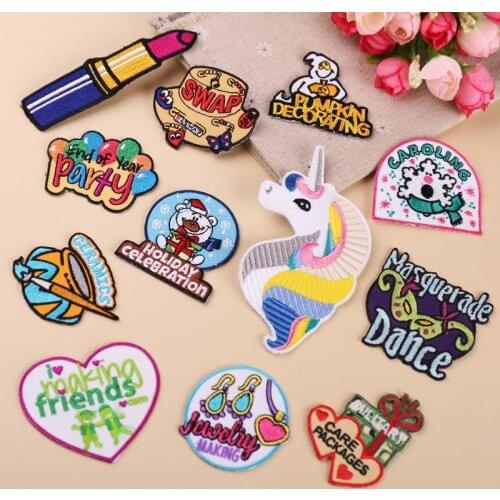 New 1PCS Cheap High Quality Cartoon Patches Unicorn Embroidered Mark Fashion Christmas SnowmanEmbroidery Badge Halloween Patch