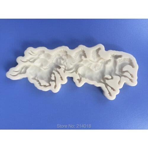 Fandont Mold Cake Decoration Baking Tools PRZY Eight Flying Horse Pegasus Modeling Chocolate Silicone Moulds Silicone Rubber 001