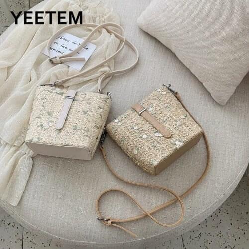 Lace embroidery florets holiday beach woven bag dual-use retro wear-resistant casual straw woven bag wholesale messenger bag