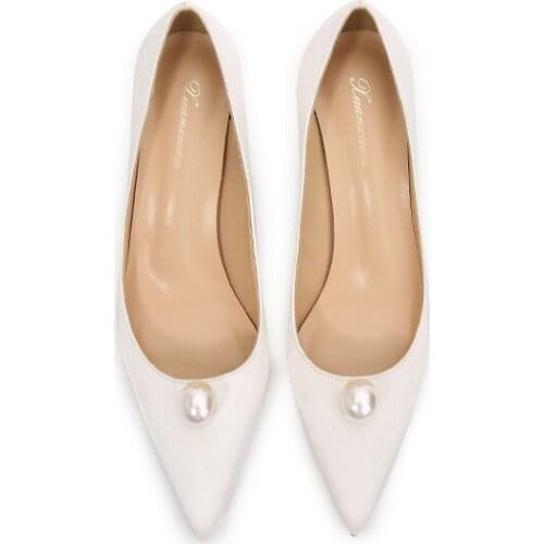 White pearl bridal wedding shoes female master wedding dress low-heeled bridesmaid shoes flat shoes are not tired