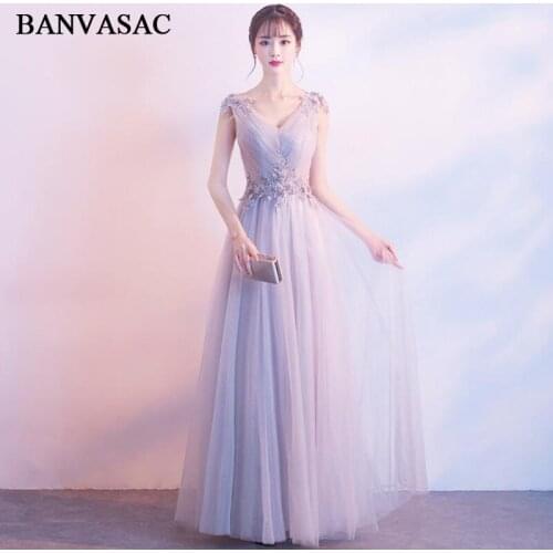 BANVASAC 2018 Pleat V Neck Flowers A Line Long Evening Dresses Party Lace Appliques Backless Tulle Prom Gowns
