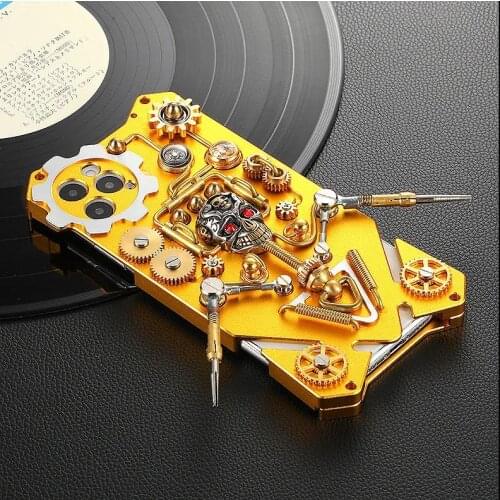 Fashion Luxury Design Metal Skull Phone Case for Iphone 11 Pro Max 12 Mini XR XS 8 X 7 6s Plus SE Gear Shell Cover Coque Fundas