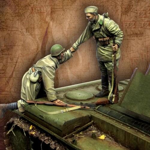 Self-assembled New Unassembled 1/35 ancient crew include 2 (NO TANK ) Resin Figure Unpainted Model Kit