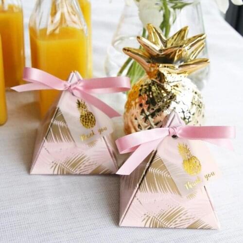 Triangular Pyramid Wedding Favors Supplies Leaves Candy Boxes with Thanks Card Gift Box Party Packaging feather Chocolate Box