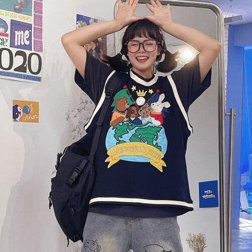 Autumn New Arrivals Ladies' Black Pullover Tank Tops Crew Neck Sleeveless Bear Embroidery Women Vest