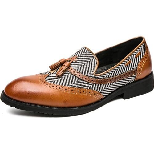 Mens Dress Shoes Fashion Tassel Pointed Toe Slip On Casual Business Shoes Formal Office Daily Oxfords Shoes Male Zapatos Hombre