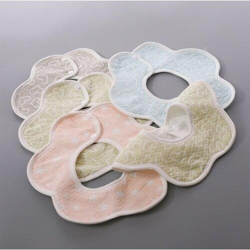 1 pc Lovely Flower Style Baby Bibs Rotating Double Snap Fashion Pattern Heart Star Bibs Girls Boys Random Styles