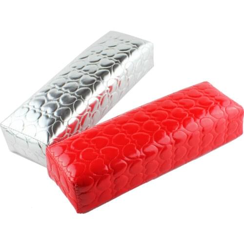 Love Heart Design Nail Pillow PU Leather Sponge Arm Rest Professional Hand Cushion Holder Soft Manicure Art Beauty Supplies 1PC