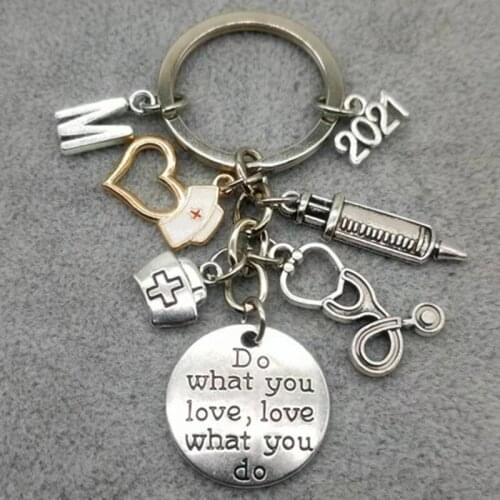 Fashion Nurse Stethoscope Clothes Pendant Keychain A-Z Letter Syringe Pendant Medical Assistant Love Jewelry New Gift