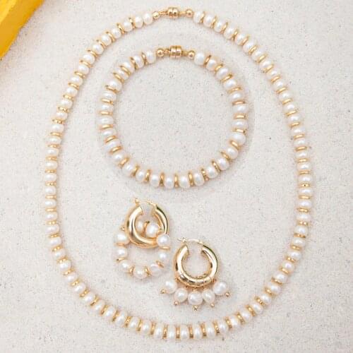 Creative collar chokers 2021 fashion ccessories boutique jewelry gold beaded baroque natural freshwater pearl necklace women