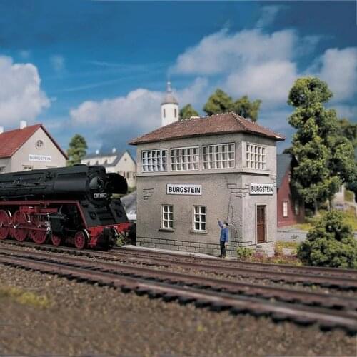 House Model HO1: 87 Model Train Signal Station Street Scene Assemble Toy Model
