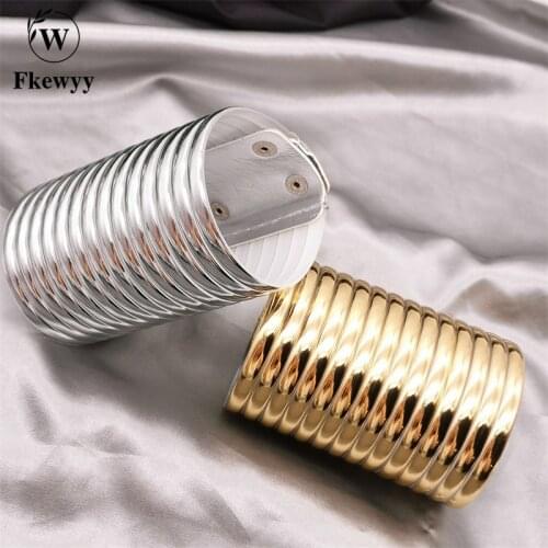 Fkewy New Bracelets Circle Luxury Jewelry Designers Punk Accessories Buckle Bracelets Party Women Gothic Jewellery Gift Girls