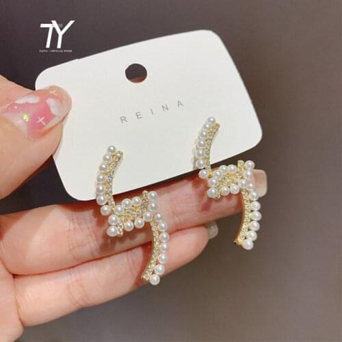 Geometric Twist Design Pearl Zircon Drop Earrings For Woman 2021 Luxury Accessories For Korean Fashion Jewelry Wedding Girls