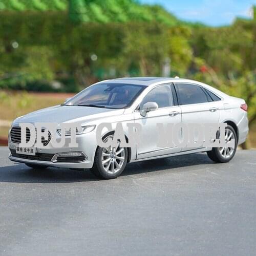 1:18 scale Alloy Toy Vehicles 2015 TAURUS Car Model Of Childrens Toy Car Original Authorized Kids Toys