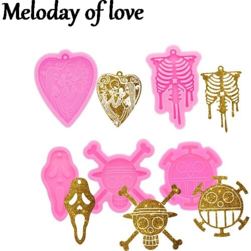 Glossy Halloween Skull Crossbones Keychain Mold Castle Silicone Resin Witch hat Mould DIY Coffin Epoxy Polymer Clay DY0610