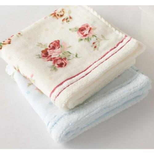 4Pcs/Lot 30x30cm Hand Towel Cotton Small kids Face towel Soft Print Flower Baby Towel Gift handdoek haar