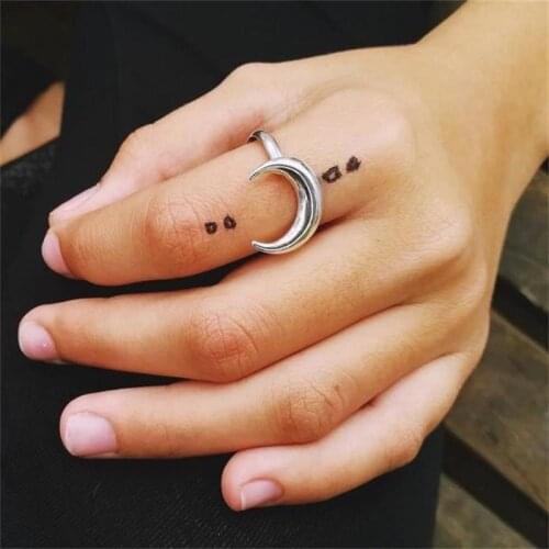 Fashion Silver Color Plated Creative Crescent Moon Shape Women Rings Wedding Engagement Ring Party Jewelry