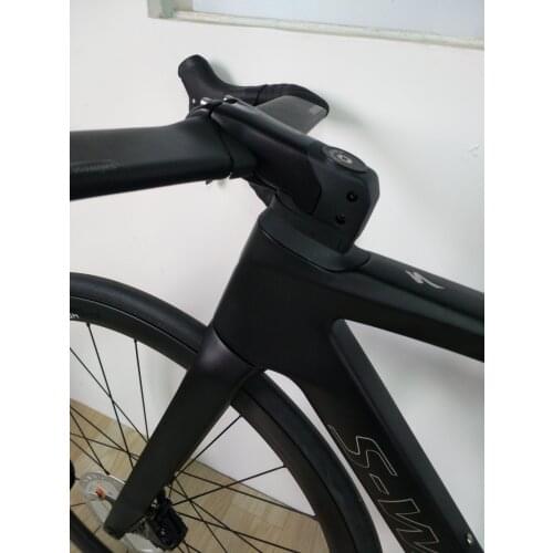 Top factory selling 2020 t1100 carbon frame road disc brakes bicycle with handlebar bb30 ud matte 700C aero road bike frame Di2