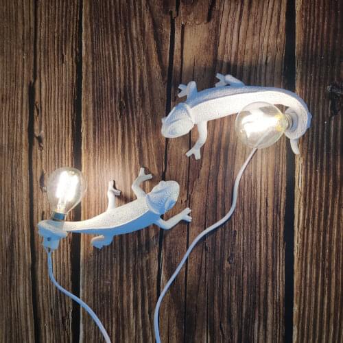 Lizard Table Lamp LED Resin Animal Chameleon Night Lights Bedside Living Room Home Decor Bedroom Wall Sconce Lighting Fixtures
