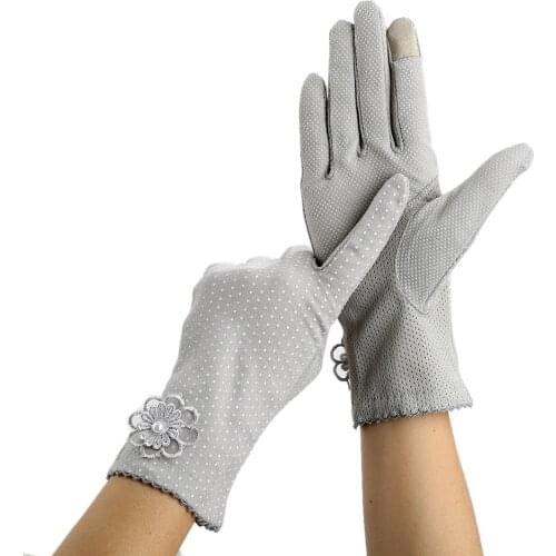 New Fashion Womens Sun Protection Gloves High Elastic Lace Design Dots Pattern Anti-skid Touch Screen Driving Gloves for Women