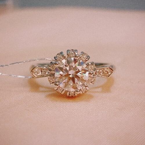 Luxury inlay 925 silver Moissanite ring special modeling Engagement Anniversary Ring 1ct DF color round excellent cut