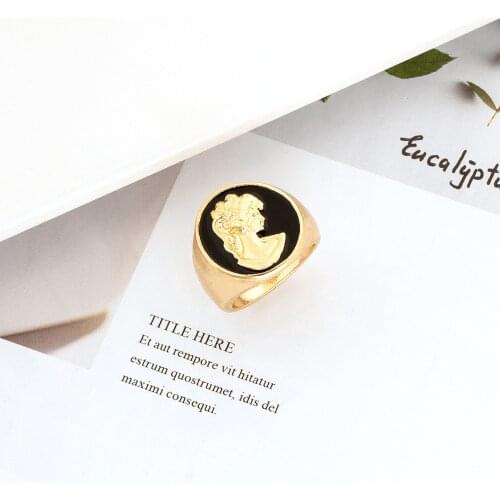 New Vintage Abstract Queen Head Portrait Rings Punk Rock Round Queen Avatar Ring Gifts For Women Hip Hop Jewelry Gift