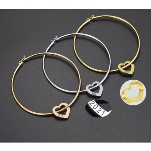 Engraved Stainless Steel Bangle Year Number 2020 2021 Bracelet with Heart Shape Charm Bracelet Women New Year Gift ( 3 Colors )