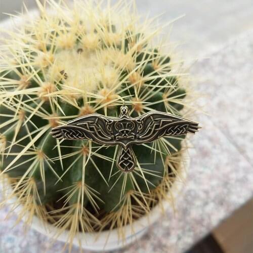 Langhong 1pcs Celtics Brooch for Women Sweden Scandinavian Viking Raven Brooch jewelry Talisman Women Brooch