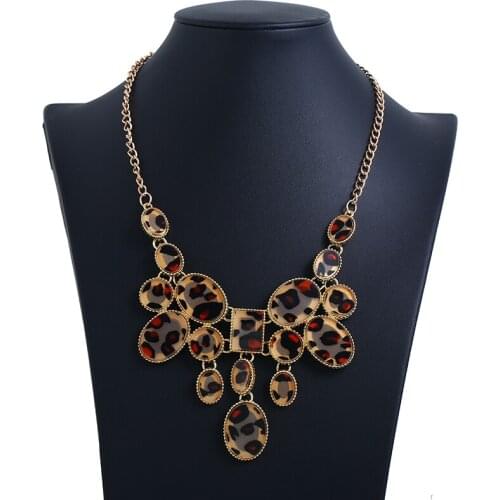 Fashion Exquisite Luxury All-match Ornament Choker Simple Teardrop Leopard Womens Resin Pendant Necklace Wedding Party Jewelry