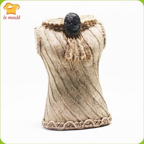 New Chinese wedding silicone mold plaster mold 3D candle mold cheongsam