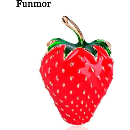 Funmor Lifelike Cute Red Enamel Strawberry Brooches For Women Kids Gold Color Harajuku Fruits Weddings Banquet Party Brooch Gift
