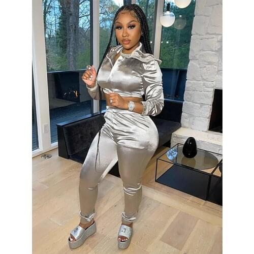 2021 New Arrival Famous Brand 2 pcs Tracksuits Women Set Solid Hooded Long Sleeve Tops Long Pants Casual Outfits