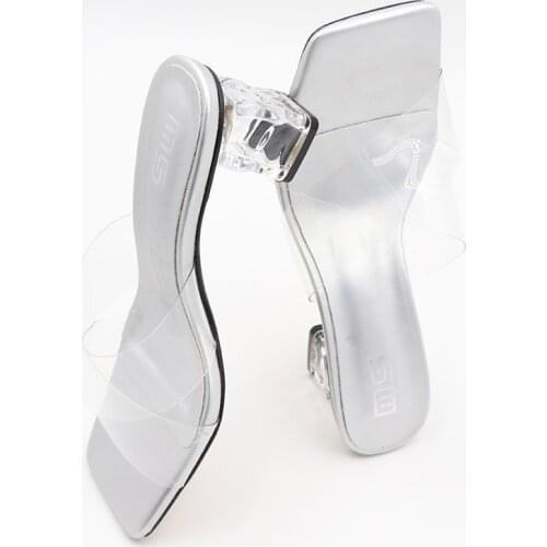 2021 New Sexy Banquet Womens High-heeled Sandals Versatile and Comfortable Thick Heeled Crystal Heels Are Worn Outside Slippers