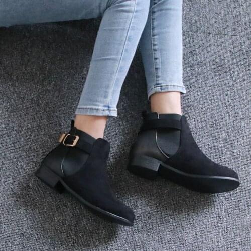 Womens Ankel Chelsea Boots Women Square Heels Round Toe Fashion Black Boots Back Metal Buckle Booties 2021 Female Short Shoes