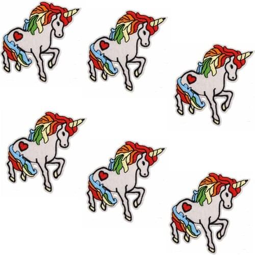 Cute Horses Patches Iron On Sewing Embroidered Animal Applique for Jacket Clothes Stickers Badge DIY Apparel Accessories BT132