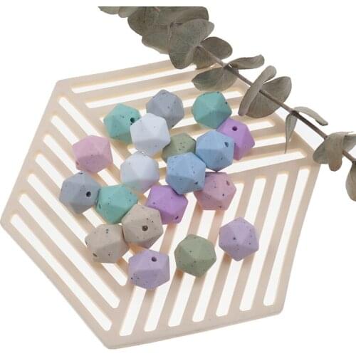 200pcs Silicone Teething Beads Silicone Baby Beads Icosahedron Speckled 14mm Nursing Beads Pacifier Chain Babies Toys BPA Free