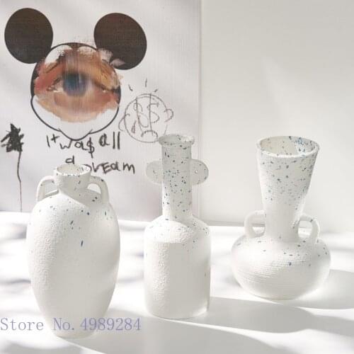 White Creative Ceramic Vase Handle Geometric Irregular Painted Crafts Flower Vase Flower Arrangement Accessories Home Decoration