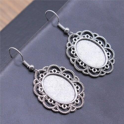 Vintage 2 Colors 13x18mm Oval Flower Style Cameo Cabochon Pendant Base Setting Dangle Earrings Fit Women Party Gift