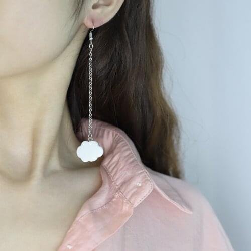 Fashion Korea White Dangling Earrings for Women Cute Simple Cloud Earrings with Chain SImple Ladies Ears Jewellery Wholesale