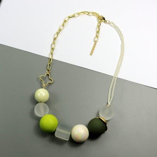 2018 new sweet candy colored wooden necklace art fan chain necklace wholesale fashion all-match sweet clavicle